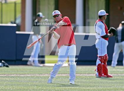 Thumbnail 1 in Kilgore vs. Benbrook Game 1 (UIL 4A Regional Finals) photogallery.