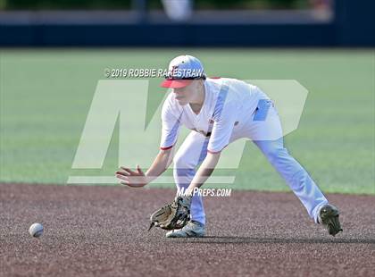 Thumbnail 1 in Kilgore vs. Benbrook Game 1 (UIL 4A Regional Finals) photogallery.