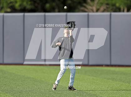 Thumbnail 2 in Kilgore vs. Benbrook Game 1 (UIL 4A Regional Finals) photogallery.