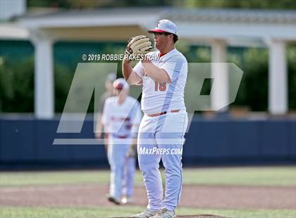 Thumbnail 1 in Kilgore vs. Benbrook Game 1 (UIL 4A Regional Finals) photogallery.