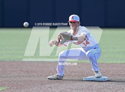 Thumbnail 3 in Kilgore vs. Benbrook Game 1 (UIL 4A Regional Finals) photogallery.