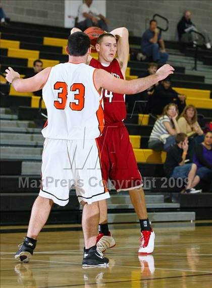 Thumbnail 2 in Roseville vs Bear River (Common Good Classic) photogallery.