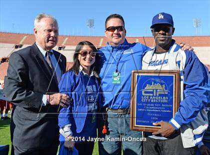 Thumbnail 2 in Los Angeles vs Monroe (CIF D3 Final) photogallery.