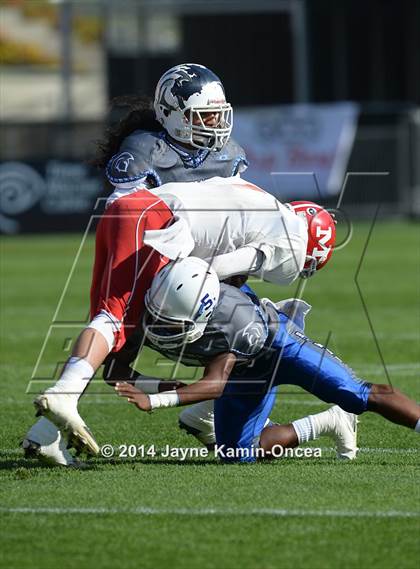 Thumbnail 3 in Los Angeles vs Monroe (CIF D3 Final) photogallery.