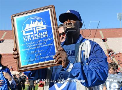 Thumbnail 1 in Los Angeles vs Monroe (CIF D3 Final) photogallery.