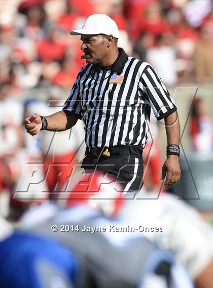 Thumbnail 3 in Los Angeles vs Monroe (CIF D3 Final) photogallery.