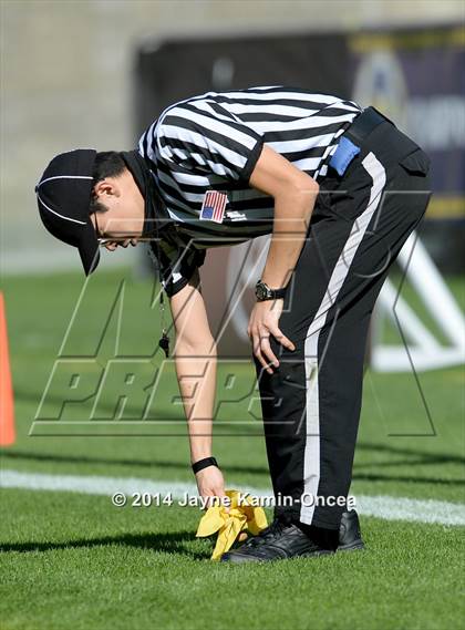 Thumbnail 3 in Los Angeles vs Monroe (CIF D3 Final) photogallery.