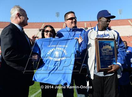 Thumbnail 2 in Los Angeles vs Monroe (CIF D3 Final) photogallery.