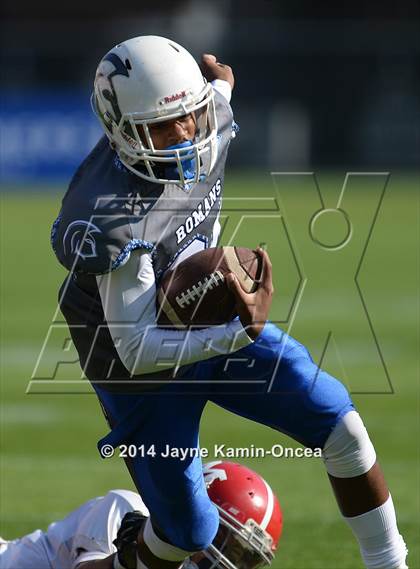 Thumbnail 3 in Los Angeles vs Monroe (CIF D3 Final) photogallery.