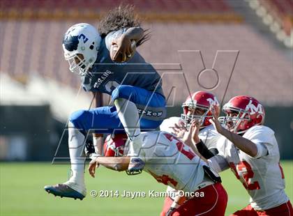 Thumbnail 3 in Los Angeles vs Monroe (CIF D3 Final) photogallery.