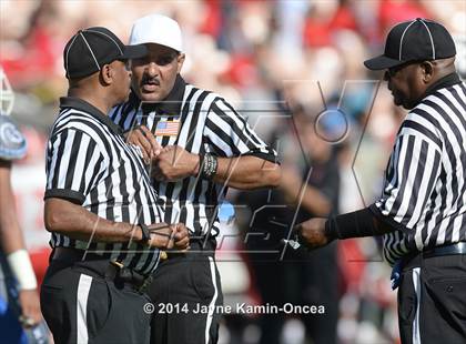 Thumbnail 3 in Los Angeles vs Monroe (CIF D3 Final) photogallery.