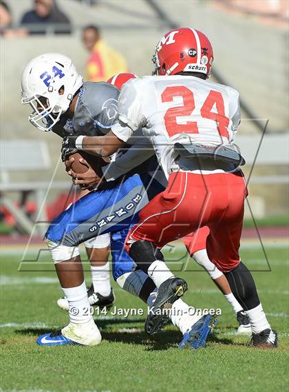 Thumbnail 2 in Los Angeles vs Monroe (CIF D3 Final) photogallery.