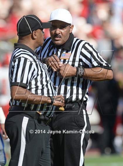 Thumbnail 2 in Los Angeles vs Monroe (CIF D3 Final) photogallery.