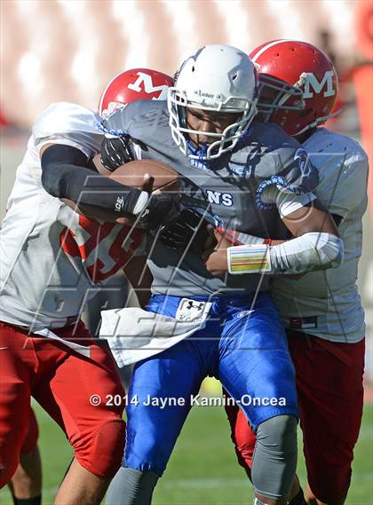 Thumbnail 3 in Los Angeles vs Monroe (CIF D3 Final) photogallery.