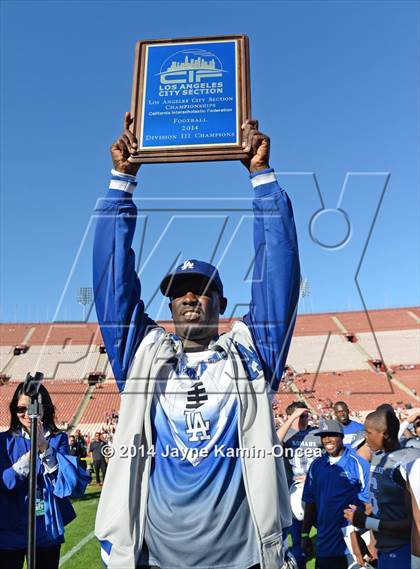 Thumbnail 3 in Los Angeles vs Monroe (CIF D3 Final) photogallery.