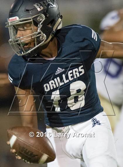 Thumbnail 2 in Valencia vs. Bakersfield photogallery.