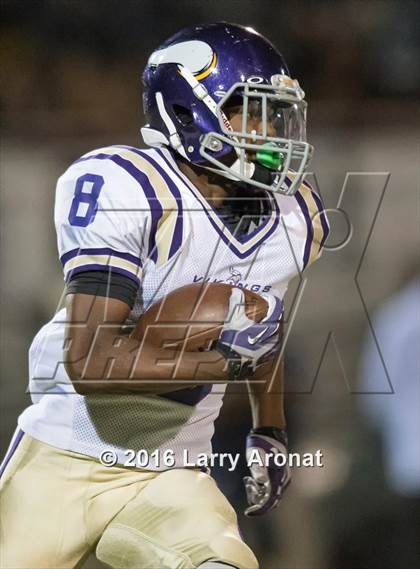 Thumbnail 2 in Valencia vs. Bakersfield photogallery.
