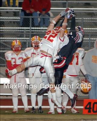 Thumbnail 2 in Mission Viejo vs. Hart (Section Playoffs) photogallery.