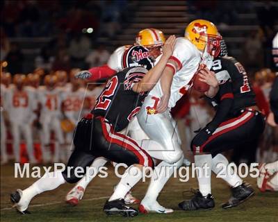 Thumbnail 1 in Mission Viejo vs. Hart (Section Playoffs) photogallery.