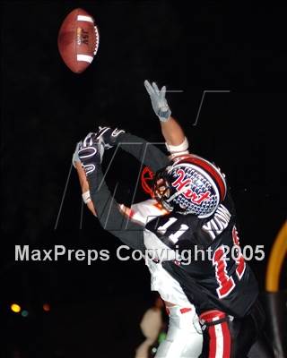 Thumbnail 3 in Mission Viejo vs. Hart (Section Playoffs) photogallery.