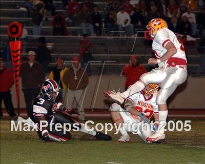 Thumbnail 1 in Mission Viejo vs. Hart (Section Playoffs) photogallery.