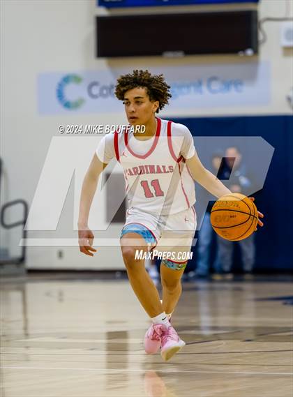 Thumbnail 3 in Sherman Oaks CES vs Bishop Diego (Santa Barbara Holiday Classic) photogallery.