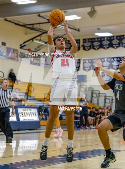 Thumbnail 3 in Sherman Oaks CES vs Bishop Diego (Santa Barbara Holiday Classic) photogallery.