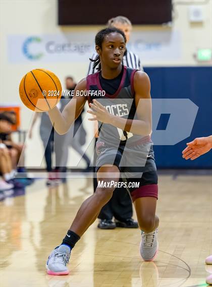 Thumbnail 2 in Sherman Oaks CES vs Bishop Diego (Santa Barbara Holiday Classic) photogallery.
