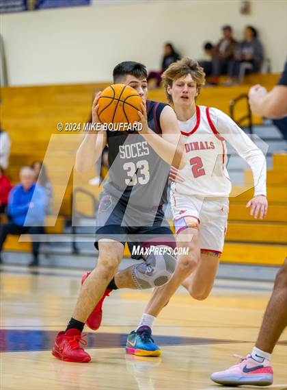 Thumbnail 3 in Sherman Oaks CES vs Bishop Diego (Santa Barbara Holiday Classic) photogallery.