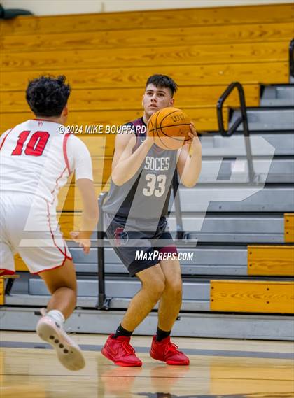 Thumbnail 1 in Sherman Oaks CES vs Bishop Diego (Santa Barbara Holiday Classic) photogallery.