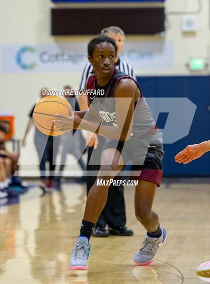 Thumbnail 1 in Sherman Oaks CES vs Bishop Diego (Santa Barbara Holiday Classic) photogallery.