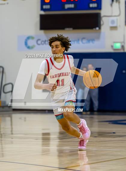 Thumbnail 1 in Sherman Oaks CES vs Bishop Diego (Santa Barbara Holiday Classic) photogallery.