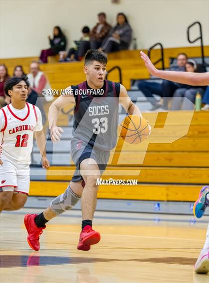 Thumbnail 1 in Sherman Oaks CES vs Bishop Diego (Santa Barbara Holiday Classic) photogallery.