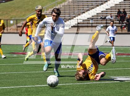Thumbnail 3 in Chapel Hill vs. Community (UIL 4A Regional Semifinals) photogallery.