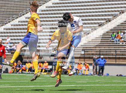 Thumbnail 2 in Chapel Hill vs. Community (UIL 4A Regional Semifinals) photogallery.