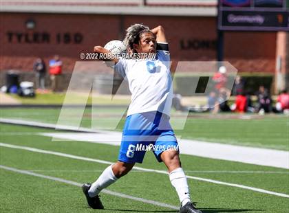 Thumbnail 3 in Chapel Hill vs. Community (UIL 4A Regional Semifinals) photogallery.