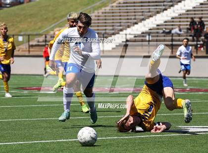 Thumbnail 1 in Chapel Hill vs. Community (UIL 4A Regional Semifinals) photogallery.