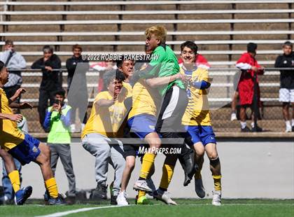 Thumbnail 3 in Chapel Hill vs. Community (UIL 4A Regional Semifinals) photogallery.