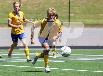 Thumbnail 2 in Chapel Hill vs. Community (UIL 4A Regional Semifinals) photogallery.