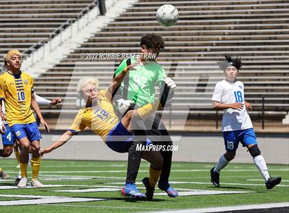 Thumbnail 3 in Chapel Hill vs. Community (UIL 4A Regional Semifinals) photogallery.