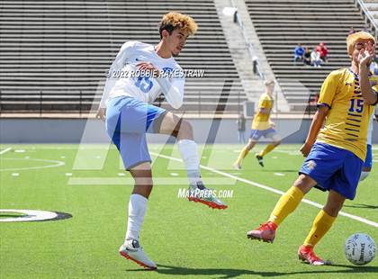 Thumbnail 1 in Chapel Hill vs. Community (UIL 4A Regional Semifinals) photogallery.