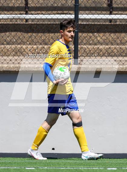 Thumbnail 3 in Chapel Hill vs. Community (UIL 4A Regional Semifinals) photogallery.