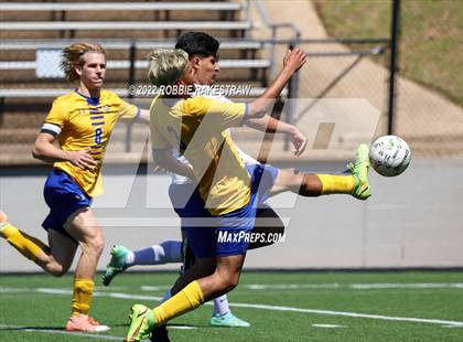Thumbnail 3 in Chapel Hill vs. Community (UIL 4A Regional Semifinals) photogallery.
