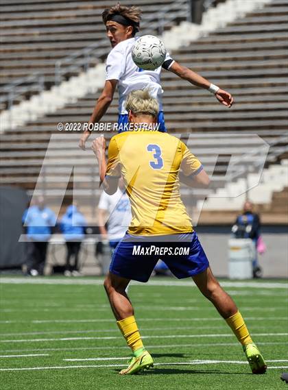 Thumbnail 2 in Chapel Hill vs. Community (UIL 4A Regional Semifinals) photogallery.