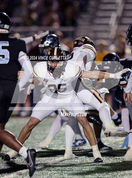Thumbnail 3 in Harlan vs. Dripping Springs (UIL 6A Football Area Playoff) photogallery.