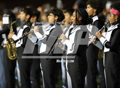 Thumbnail 1 in Harlan vs. Dripping Springs (UIL 6A Football Area Playoff) photogallery.