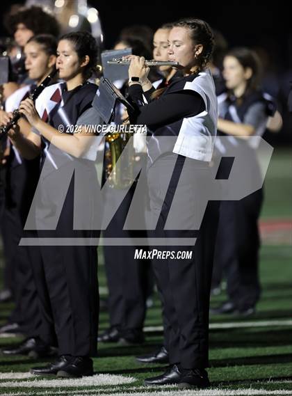 Thumbnail 2 in Harlan vs. Dripping Springs (UIL 6A Football Area Playoff) photogallery.