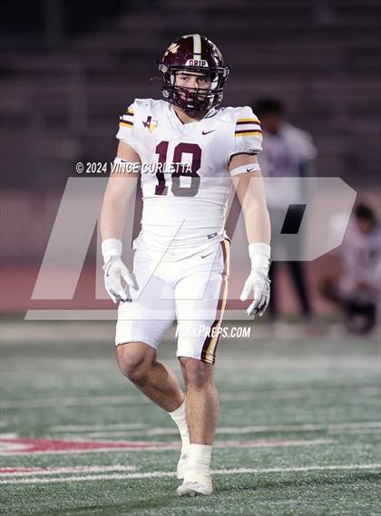 Thumbnail 1 in Harlan vs. Dripping Springs (UIL 6A Football Area Playoff) photogallery.