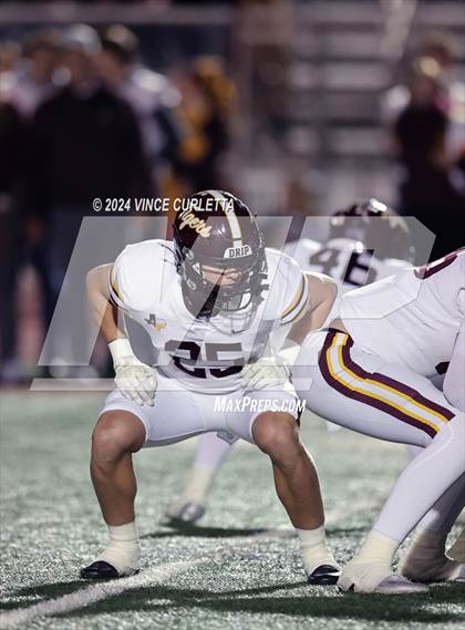 Thumbnail 3 in Harlan vs. Dripping Springs (UIL 6A Football Area Playoff) photogallery.
