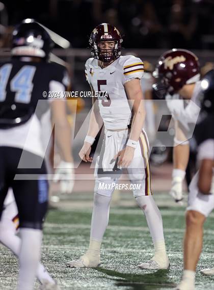 Thumbnail 3 in Harlan vs. Dripping Springs (UIL 6A Football Area Playoff) photogallery.